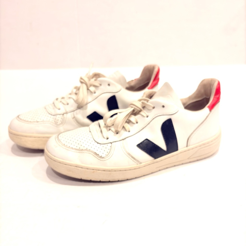 Veja  V 10 Women White sneakers size 10 W - Picture 5 of 14